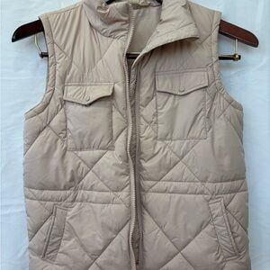Zella Girl Blush lightweight quilted vest